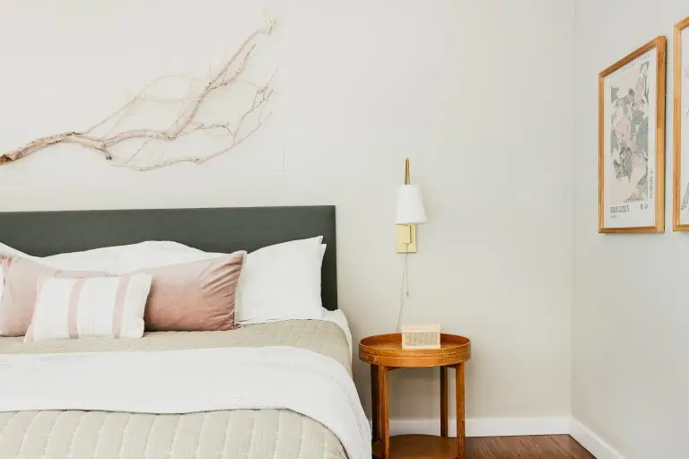 Modern casita bedroom with nature-inspired artwork and clean, minimalist design at Biskra House, Rancho Mirage, CA.